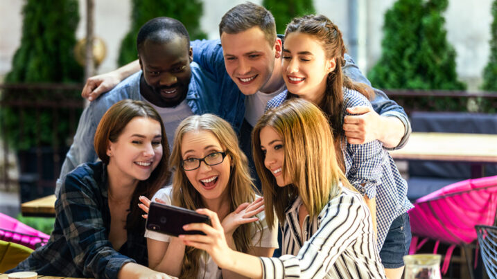Online Social Games